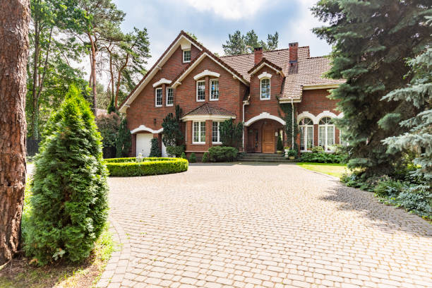 Best Driveway Paving Contractor  in Saranap, CA